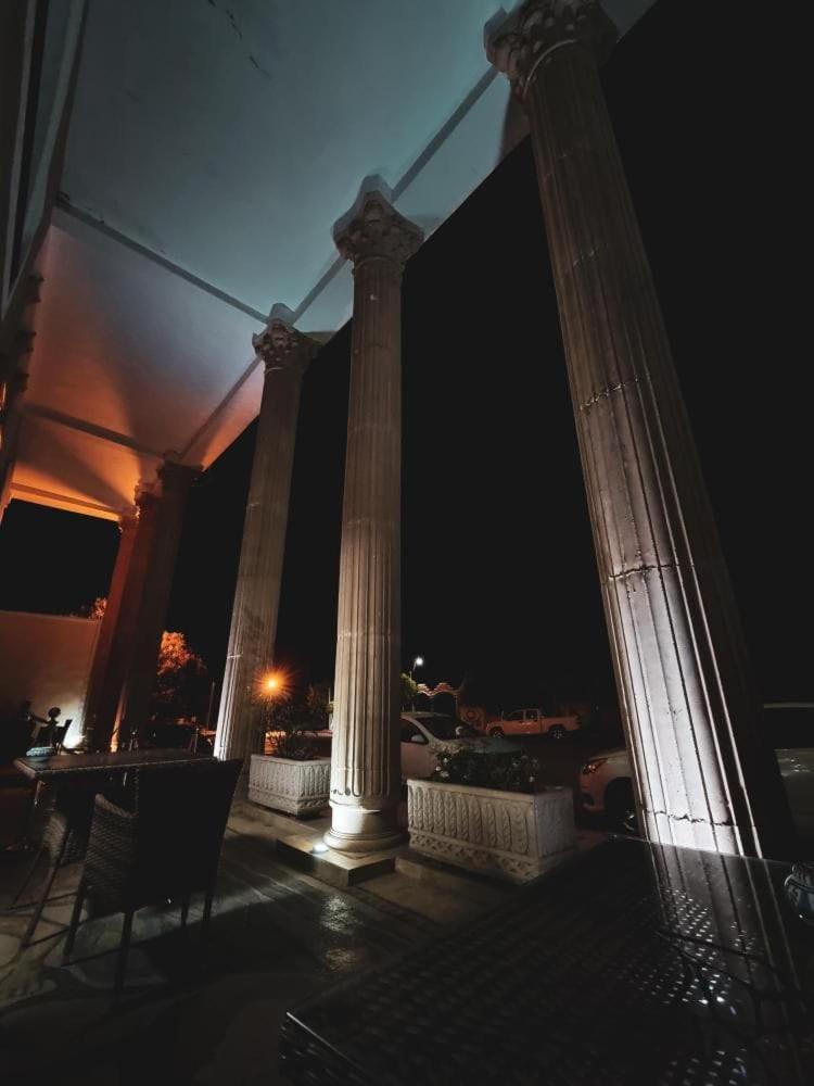 Trajan Hotel Timgad Exteriör bild